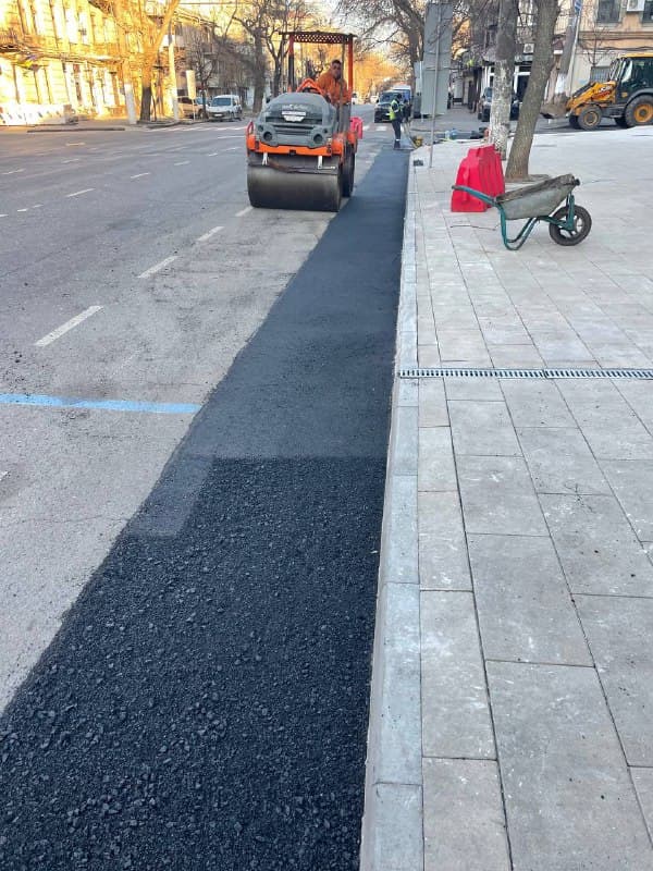 Асфальтирование подъездной дороги завода