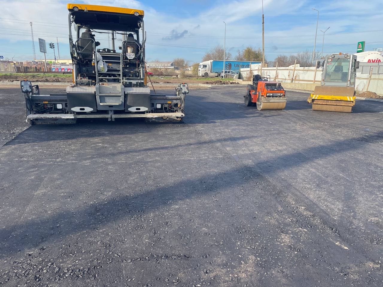 Асфальтування під’їзної дороги підприємства - фото 4