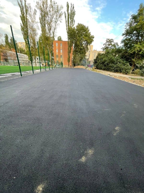 Парковка торгового центра